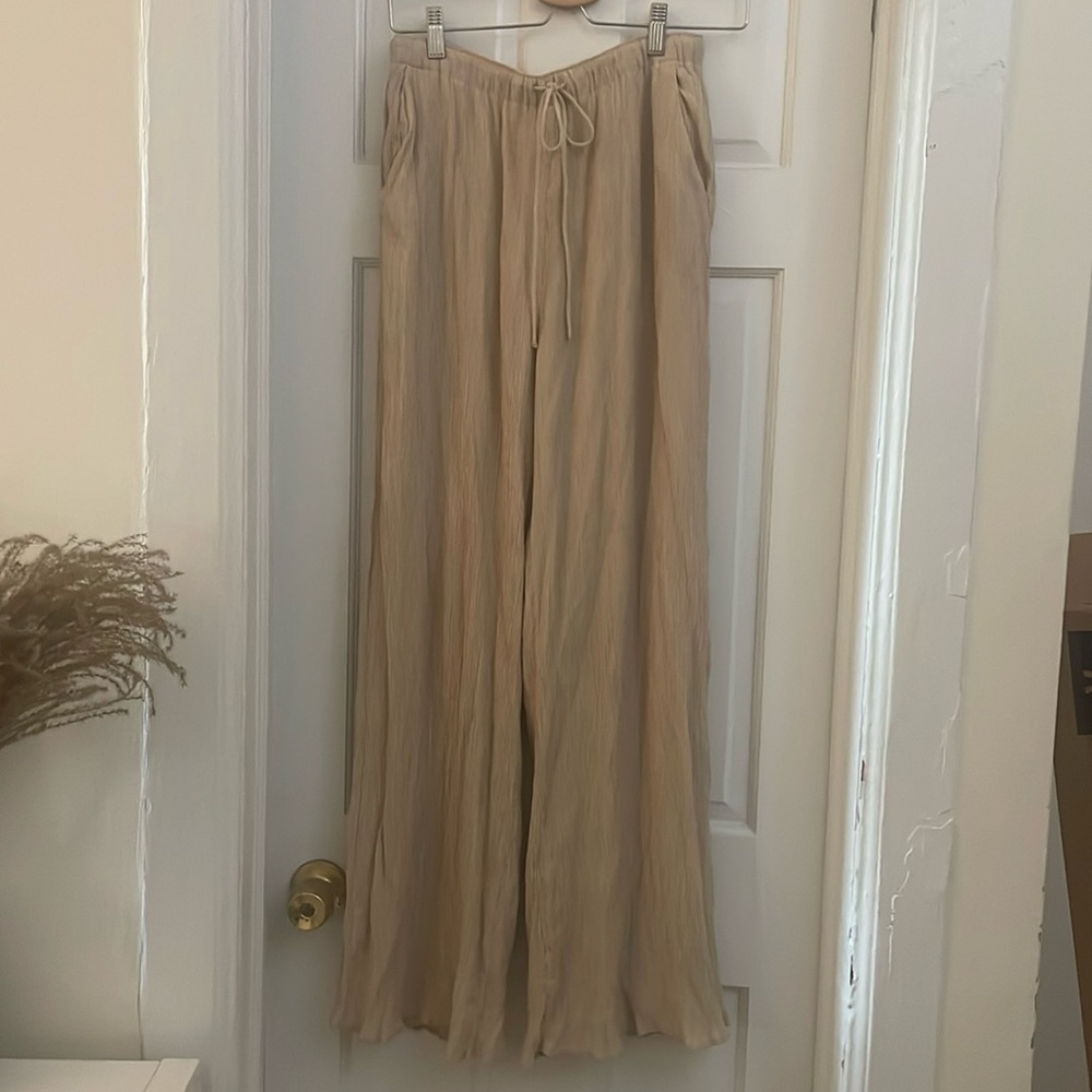 Abercrombies pleated flowy pants